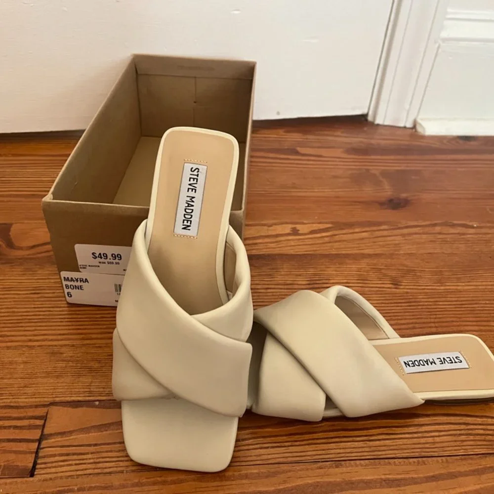 Steve Madden Mayra slide sandal in bone, size 6, square toe, flat - Picture 1 of 6